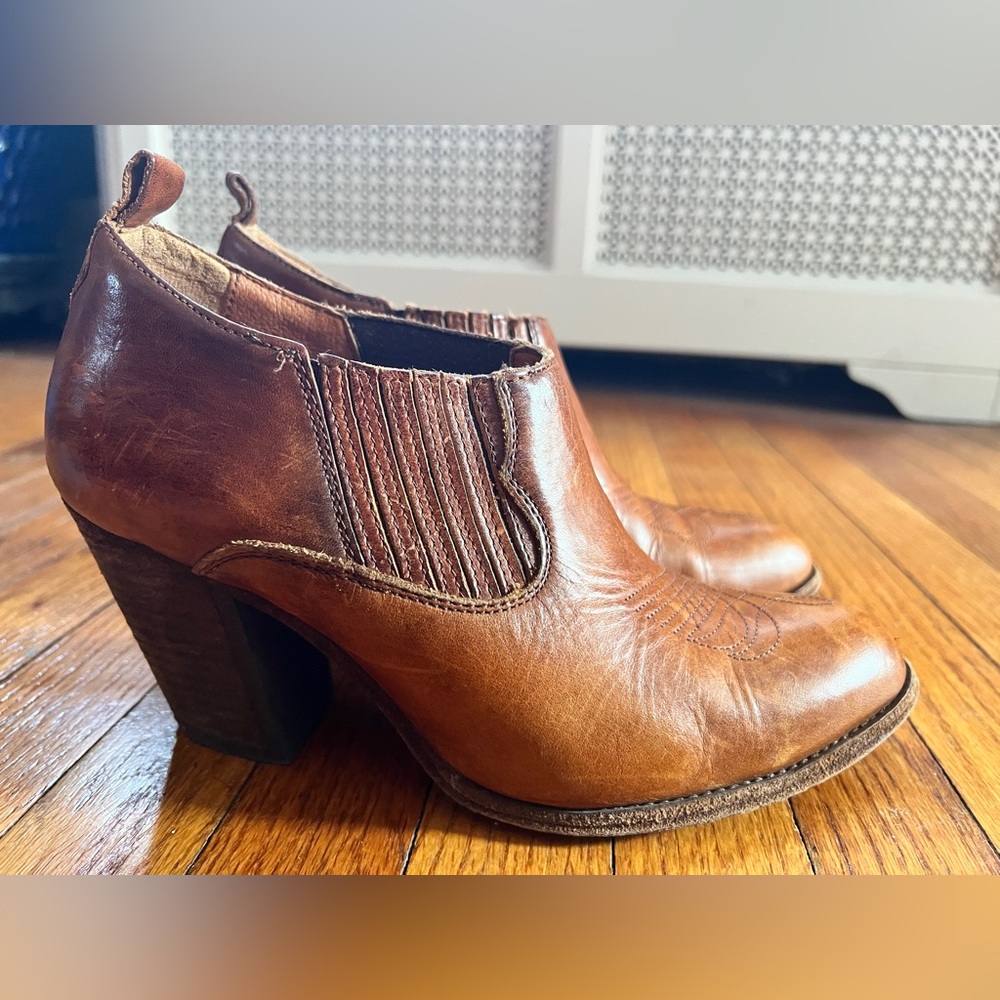 Frye Billie Shootie